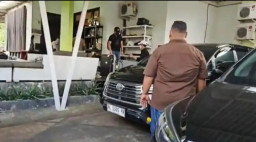 Breakingnews! KPK Geledah Rumah Kadis Kominfo Madiun