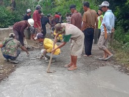 Kesal Jalan Penghubung 2 Desa Rusak Berat, Warga Desa Banteng Jaya Tanggamus Lakukan Hal Ini...