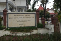 LSM GARAD Soroti Anggaran Renovasi Gapura Disbudpar Jatim : Nilainya Fantastis Sekali Untuk Biaya Renovasi Gapura