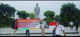 Tanggapi Isu Aksi Papua Merdeka, Arek Suroboyo Gelar Aksi Damai Cinta Damai Didepan Patung Jendral Soedirman Surabaya