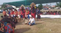 Syukuran HUT Ke15 Dalam Momentum Peringatan Hari Pahlawan 2024, LSM GARAD Gelar Penampilan Budaya Tari Jaranan
