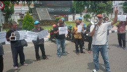 Karena Hal Ini Massa AWPH Tak Jadi Demo Kantor DPW Nasdem Jatim Tapi Karena Hal Ini Juga AWPH Bakal Lanjut Demo Kantor DPW Nasdem Jatim