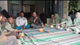 Jum'at Berkah Rejeb Berbagi Santunan Hingga Memberikan Motivasi Kepada Anak Yatim Dan Piatu