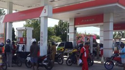 Harga Pertalite Memang Gak Naik, Tapi Nanti Kalau Beli Di SPBU Wajib Bawa Hp Untuk Didata