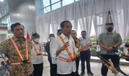Jokowi Hanya Tersenyum Saat Ditanya Wartawan Soal Reshuffle Kabinet Dan Mengevaluasi Menteri Dari NasDem