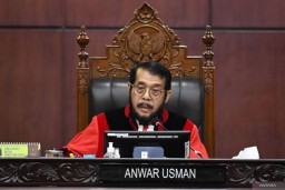 MK Kabulkan Syarat Pejabat Yang Sedang/Pernah Menduduki Sebagai Kepala Daerah Melalui Pemilu Bisa Maju Capres-Cawapres Meski Usia Dibawa 40Tahun