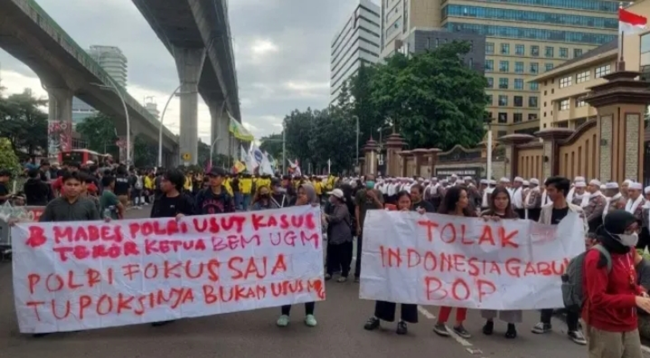 Kelompok masyarakat yang menamakan diri Solidaritas Pemuda dan Pelajar ber-Gerak (SPPG) menggelar aksi demonstrasi pada Jumat, 27 Februari 2026 di Mabes Polri (Ist)