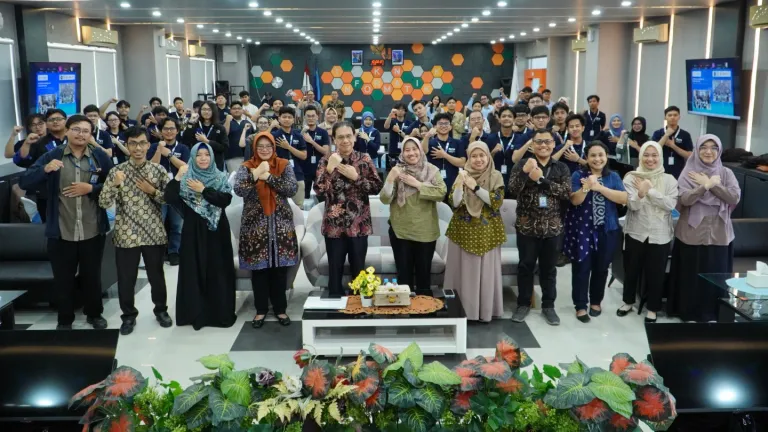 Diskominfo Jatim Kenalkan Klinik Hoaks Pada Acara Workshop I Program AI Talent Factory ITS