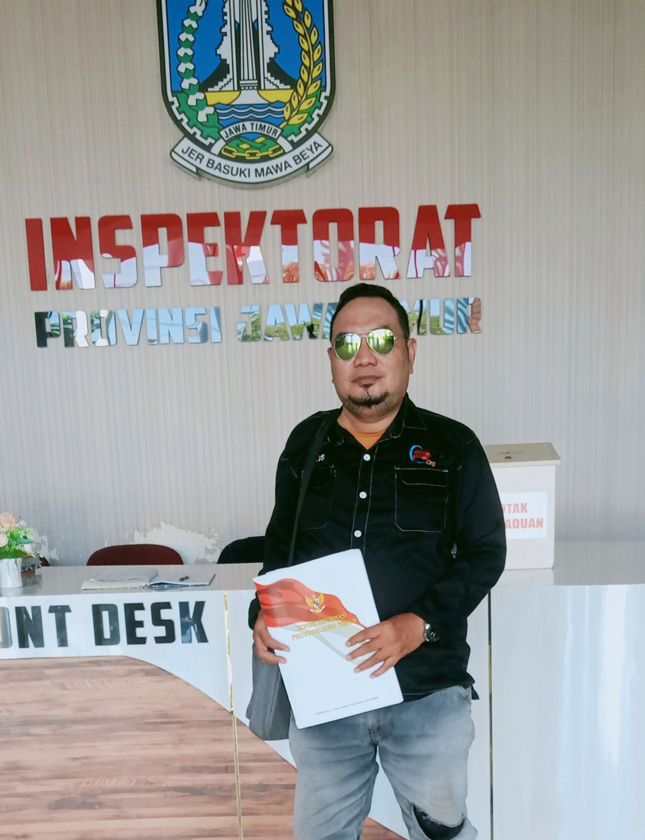 Achmad Garad pimpinan MRD saat dikantor Inspektorat Jawa Timur Jl Raya Juanda no 8 Sidoarjo. Rabu (17/6/2026)