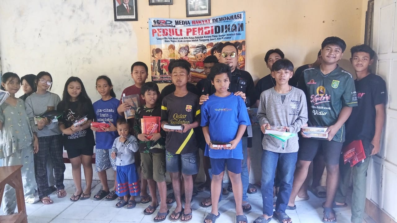 MRD Peduli Pendidikan Berbagi ATS : Jangan Biarkan Anak Putus Sekolah Hanya Karena Ortunya Tidak Mampu Membeli Buku