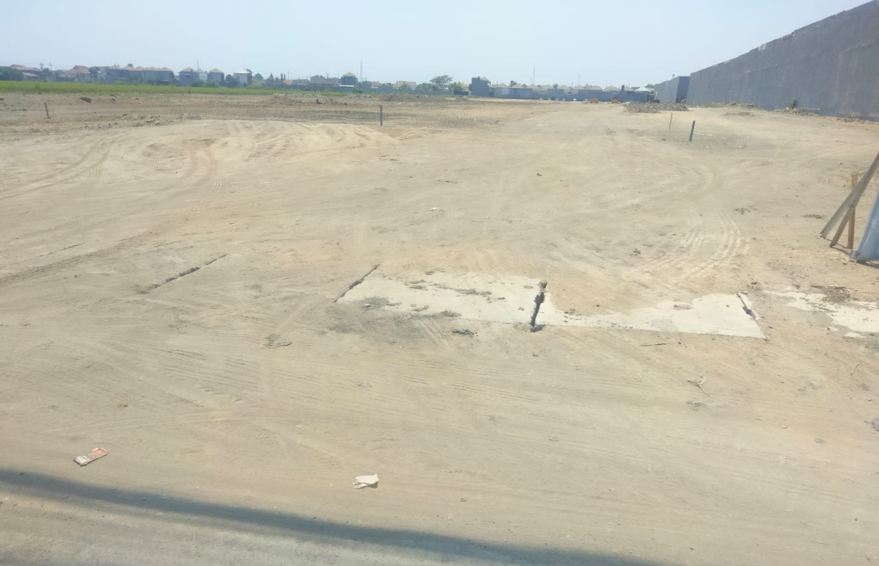Lokasi/lahan yang rencananya dijadikan perumahan Victory Land V, yang tak mengantongi ijin kini urukan tanah yang diduga menggunakan material dari Tambang Ilegal