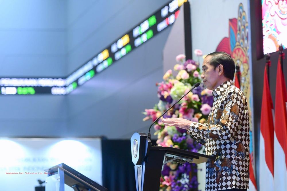 Alhamdulilah, Jokowi Bersyukur Capaian Vaksinasi Penuhi Target 281 Juta Dosis