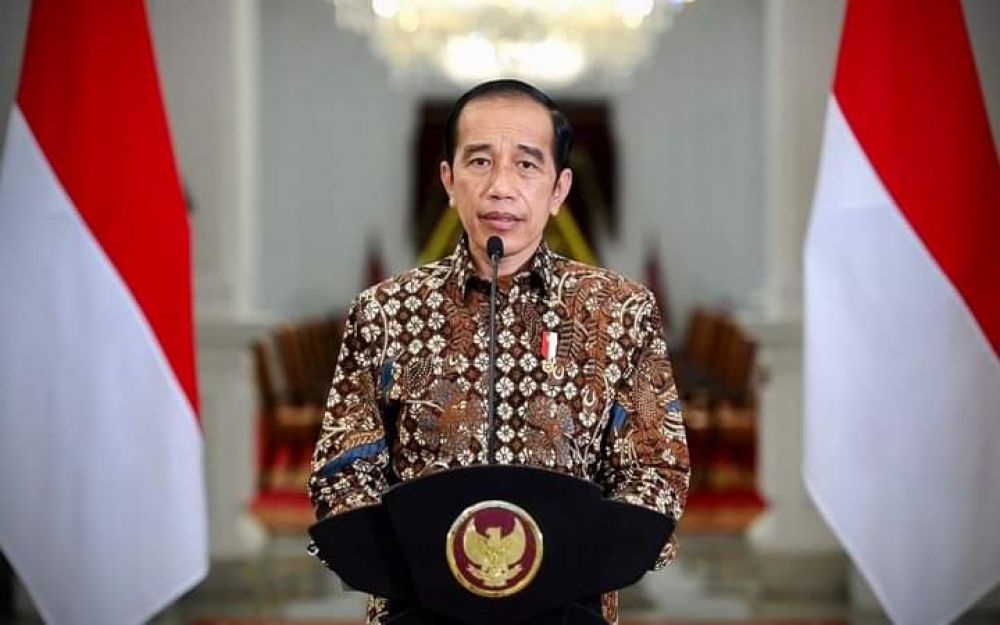 Serahkan Sertifikat, Jokowi Minta Kepada Jajaran Polri Berantas Mafia Tanah