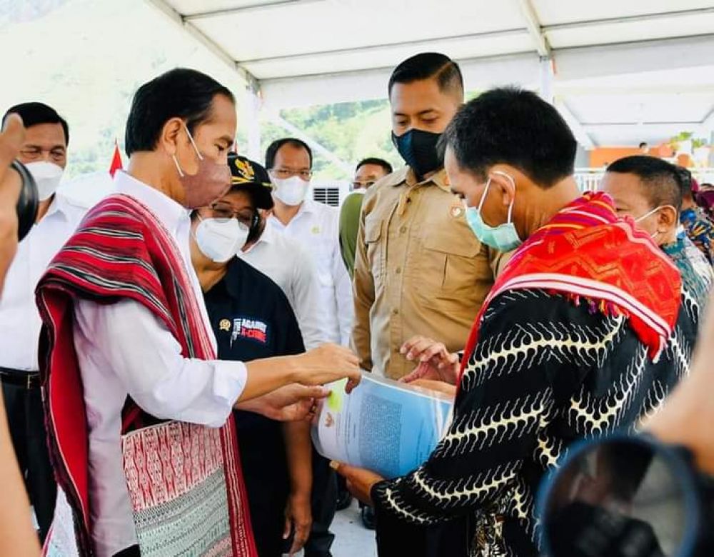 Serahkan SK Hutan Sosial Dan TORA, Presiden: Segera Manfaatkan Lahan Yang Ada