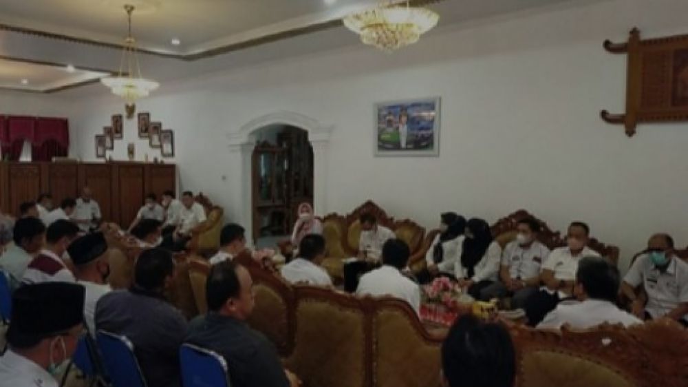 Dewi Handajani Audiensi Bersama Ketua Abdesi Dan Camat Se-Kabupaten Tanggamus Bahas Infranstruktur