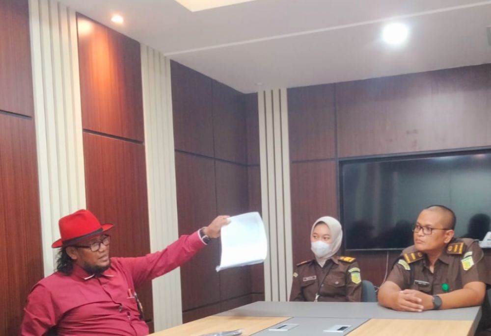 Kasus PKH Desa Padurungan Tanah Merah Bangkalan Dilaporkan Ke Kejati Jatim