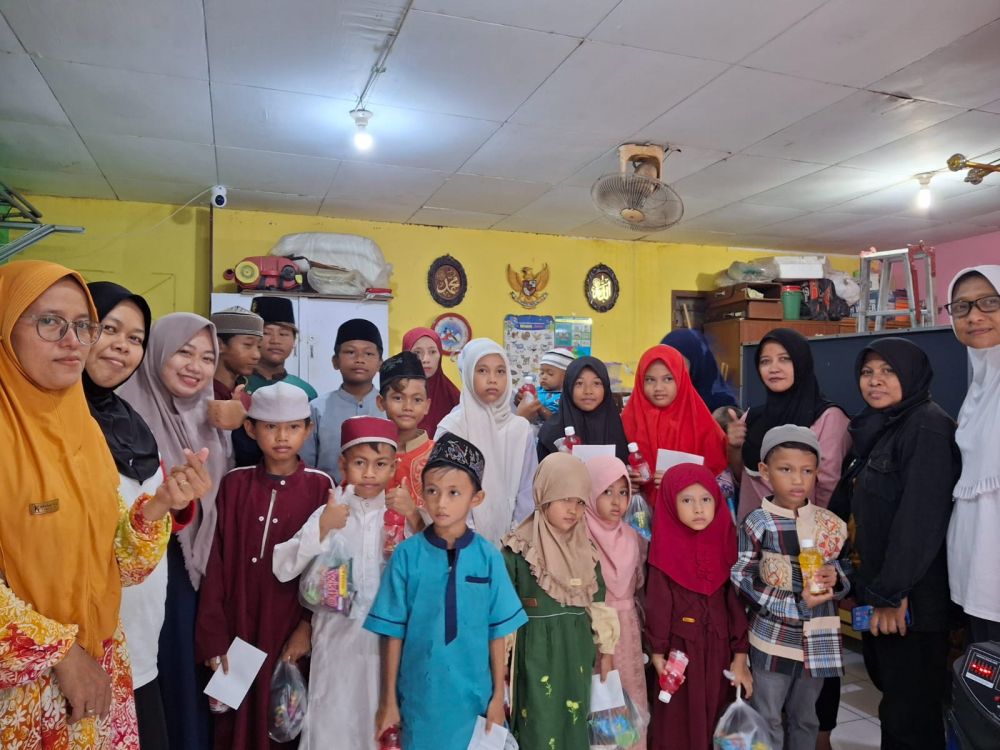 Giat Sosial Rutinan MRD Jum'at Legi Berkah Akhir Bulan Rejeb Di Kampung Pandegiling Surabaya