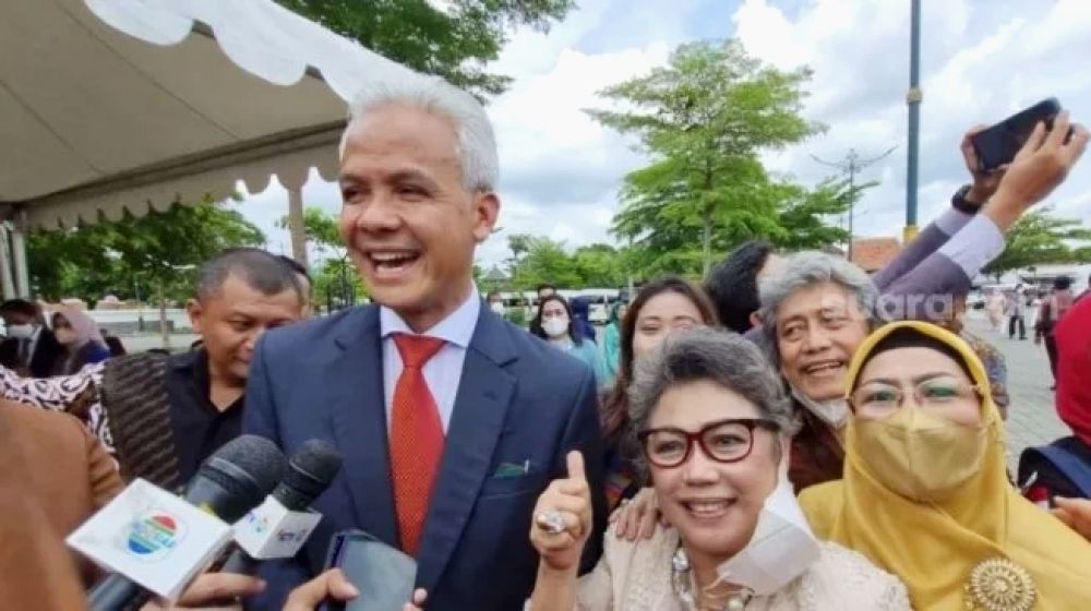 Datang Di Acara Ngunduh Mantu Kaesang-Erina, Ganjar Diteriaki Presiden Dan Rebutan Foto Bersama