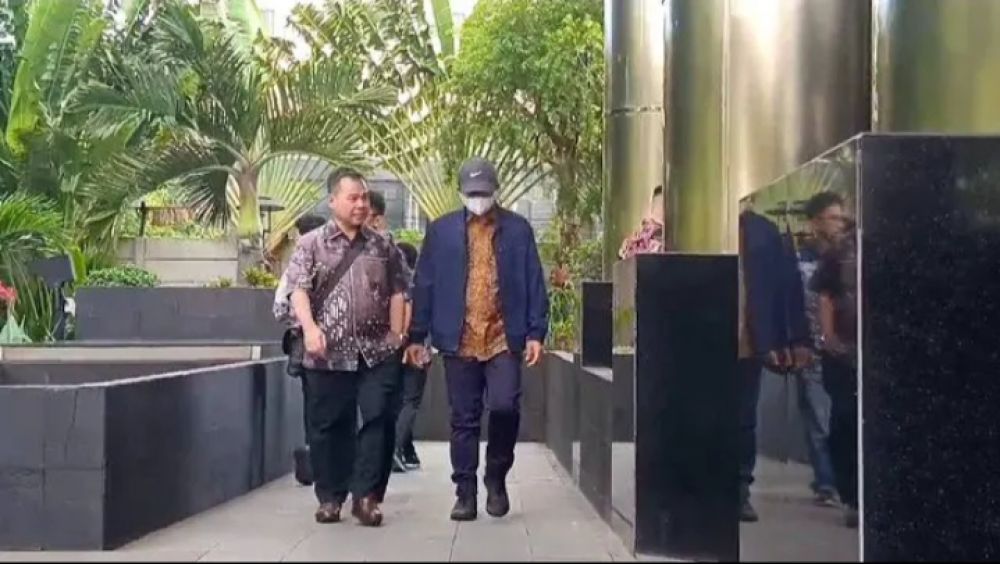 Tanpa Gus Mudhlor, Kepala BPPD Sidoarjo Datang Sendiri Penuhi Panggilan KPK