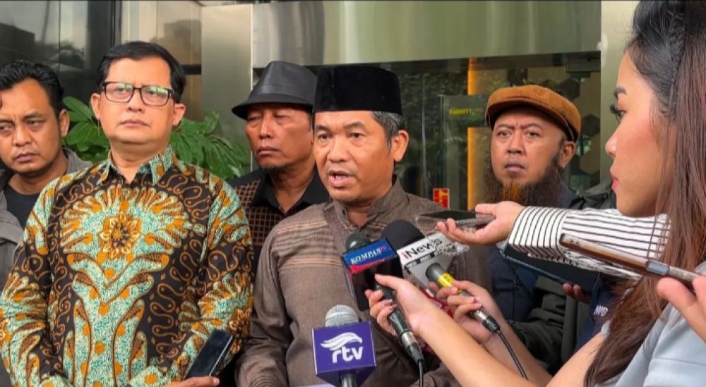 Tindaklanjut Survei OCCRP, Aktivis Anti Korupsi Desak KPK Periksa Jokowi