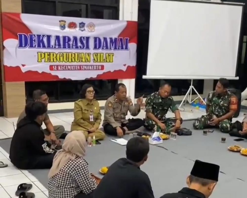 Ciptakan Suasana Kondusif Serta Atasi Stunting, 3 Pilar Kecamatan Simokerto Gelar Deklarasi Damai Antar Perguruan Silat Dan Sosialisasikan SIBIMA