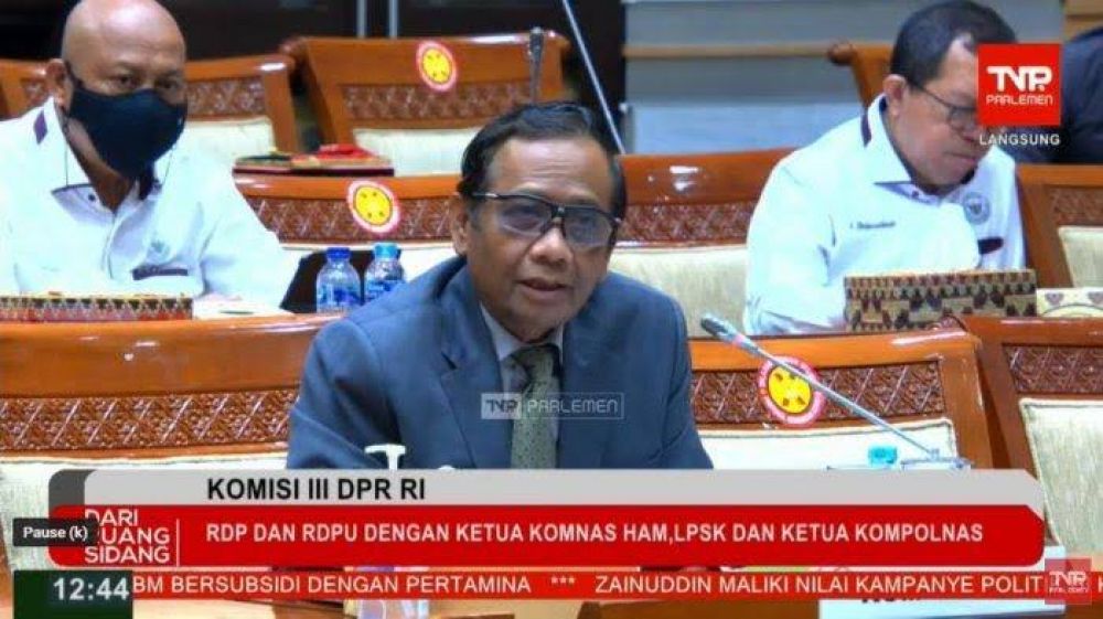 DPR RI Minta Kompolnas Dibubarkan, Mahfud MD : Silahkan Saja!!