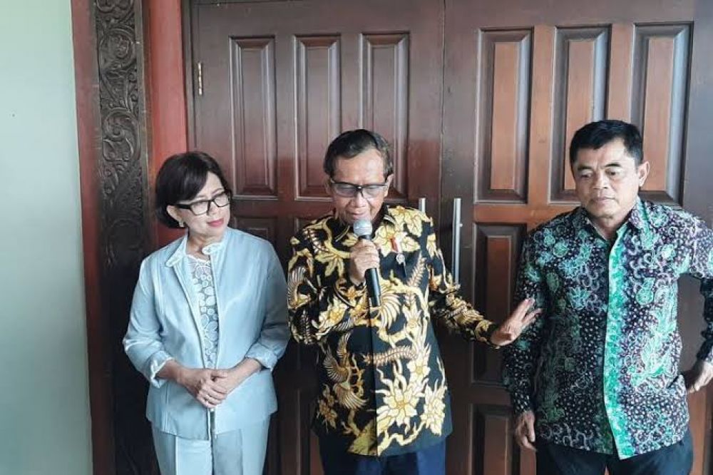 Mahfud MD Tantang 3 Anggota DPR Ini Untuk Bahas Kejanggalan Transaksi : Jangan Alasan Absen!