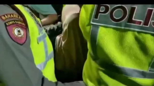 Kesal Merasa Sering Dikecewakan, Warga Gembok Kades Di Buduran Sidoarjo Di Dalam Balai Desa Selama 6 Jam