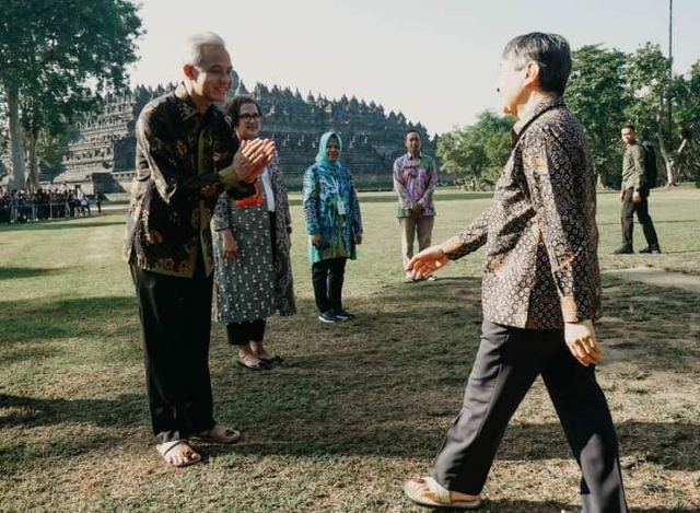 Ganjar Dampingi Kaisar Jepang Naruhito Di Candi Borobudur : Beliau Terkesan 