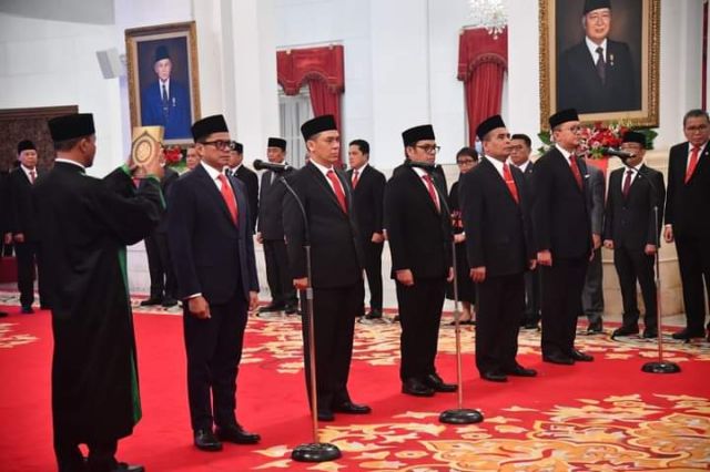 Selain Lantik Menkominfo, Jokowi Juga Lantik 5 Wamen, Berikut Profilnya