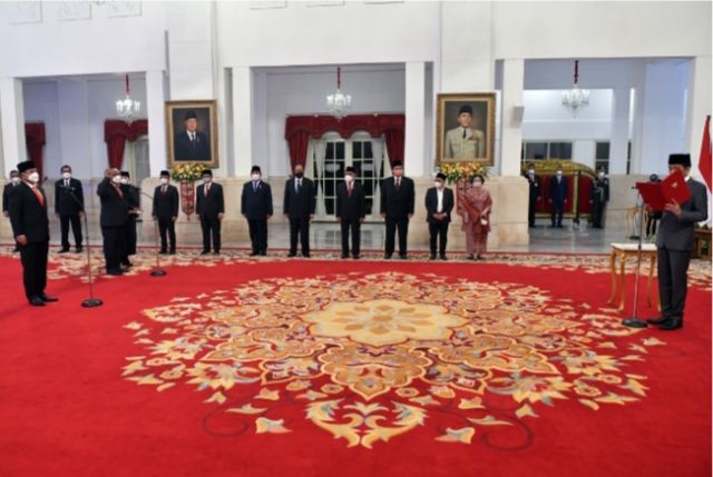 Jokowi Lantik 2 Menteri Dan 3 Wamen, Berikut Nama-Namanya