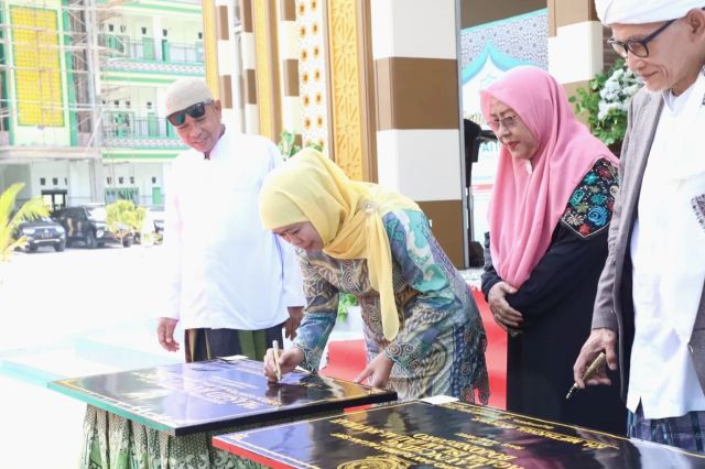 Bangun Peradaban Melalui Pendidikan, Gubernur Khofifah : Salah Satunya Melalui Pesantren