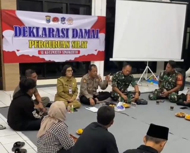 Ciptakan Suasana Kondusif Serta Atasi Stunting, 3 Pilar Kecamatan Simokerto Gelar Deklarasi Damai Antar Perguruan Silat Dan Sosialisasikan SIBIMA