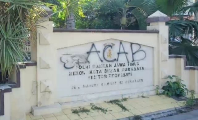 Apa Itu ACAB Dan Angka 1312 Yang Seolah Jadi Simbol Para Demonstran Pasca Melakukan Pembakaran Gedung Polisi?