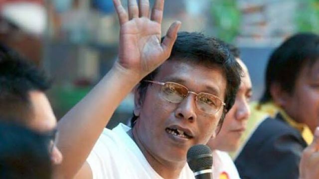 Tanggapi AHY Yang Bilang Jokowi Tinggal Gunting Pita, Adian : Apa AHY Tertarik Data Rusun Yang Sukses Untuk Tempat Shooting Film Pengabdi Setan?