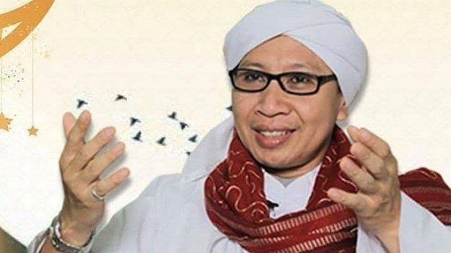 Bayar Zakat Fitrah Dengan Uang Tunai, Bolehkah? Berikut Penjelasan Buya Yahya
