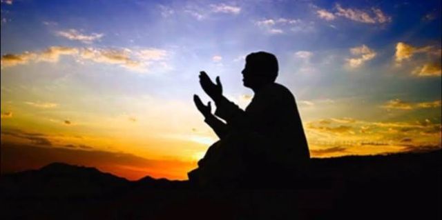 Bacaan Ayat 1000 Dinar, Manfaat Dan Waktu Yang Tepat Untuk Diamalkan : Dosa Diampuni Dan Rezeki Mengalir Deras